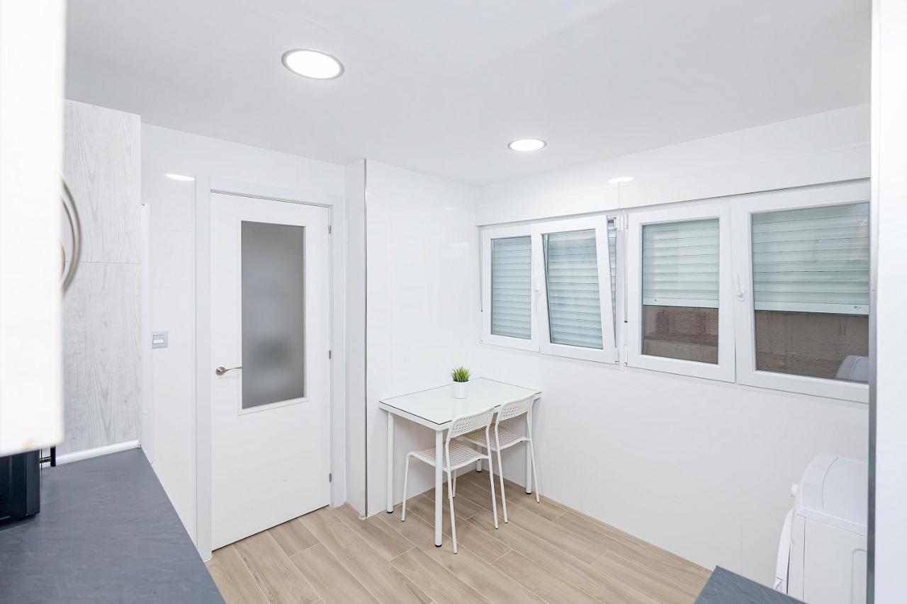 Ferienwohnung Apartamento Puerto Sol Y Mar Fuengirola Exterior foto